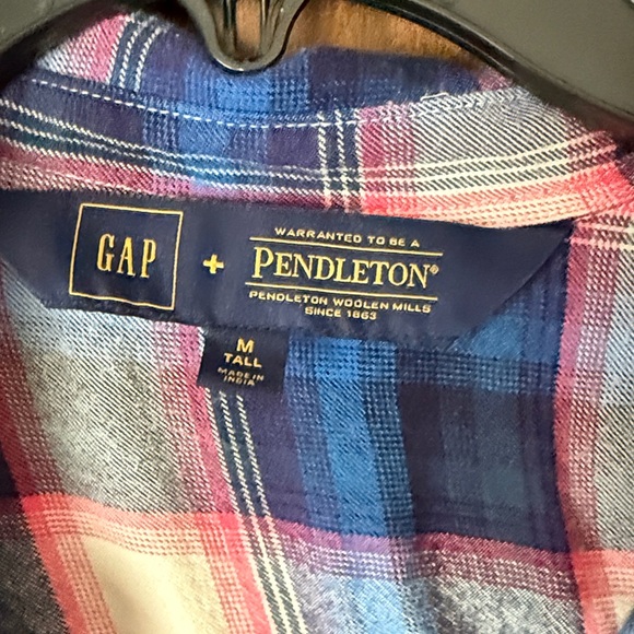 Gap + Pendleton Colab The Boyfriend Blue &  Pink Plaid Button-Up Flannel Sz MT - Picture 5 of 6